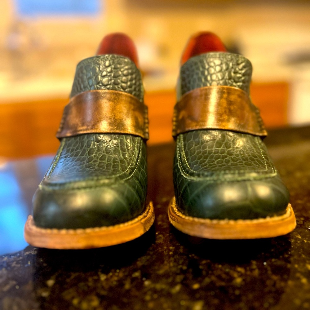 Freebird green crocodile leather loafer with heel . Only worn a couple of times